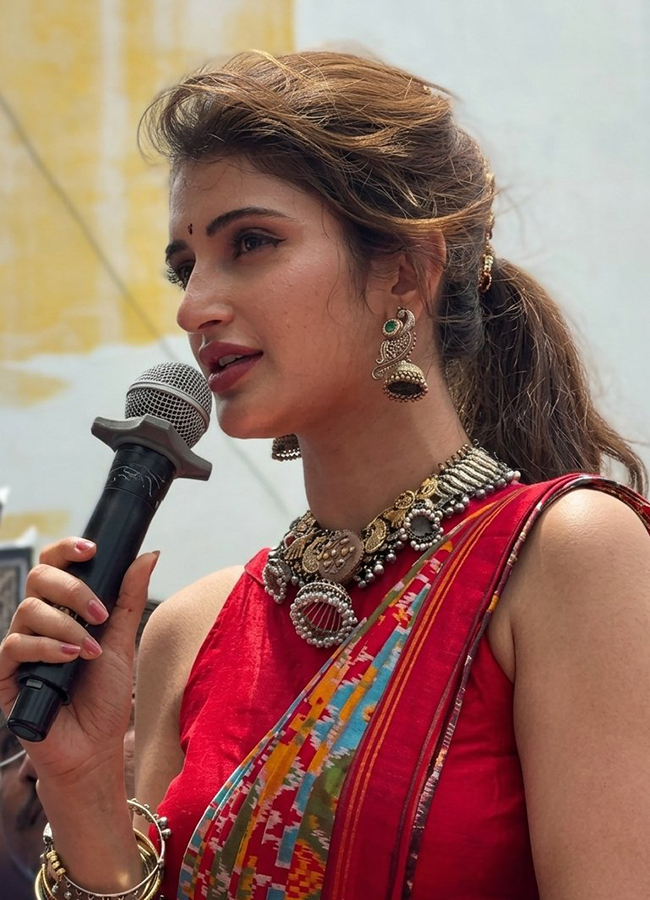 Actress Sreeleela Creates a buzz in Uppal Hyderabad8