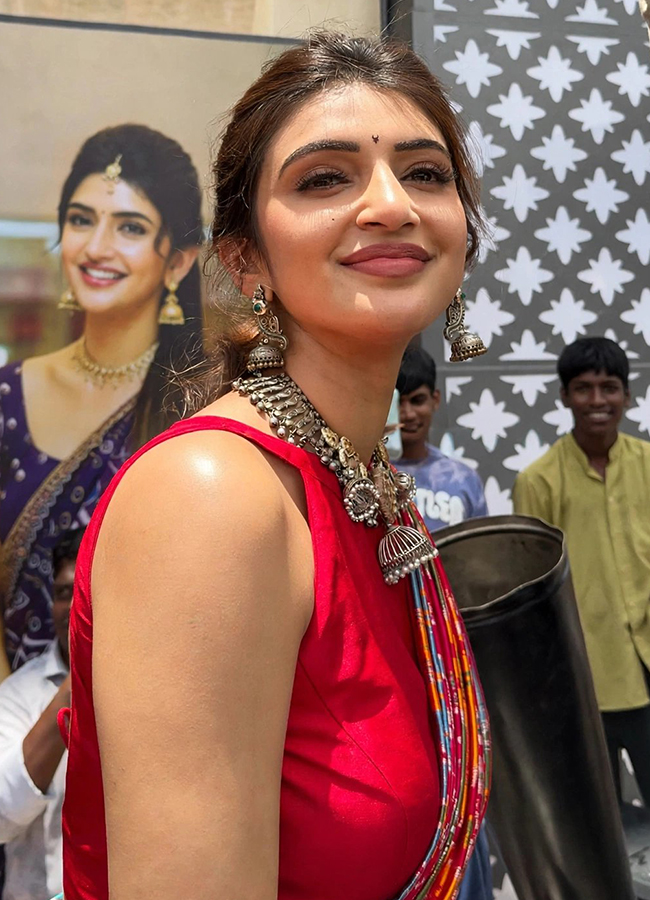 Actress Sreeleela Creates a buzz in Uppal Hyderabad9