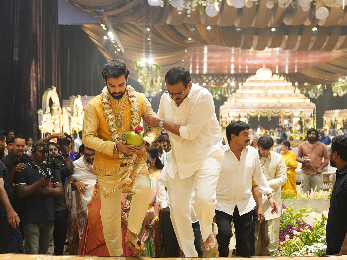 Bandla Ganesh Daughter Janani Bandla Weds Surya Teja Wedding Photos8
