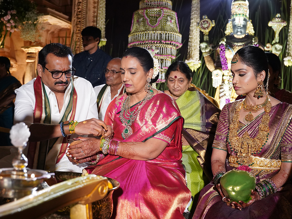 Bandla Ganesh Daughter Janani Bandla Weds Surya Teja Wedding Photos9