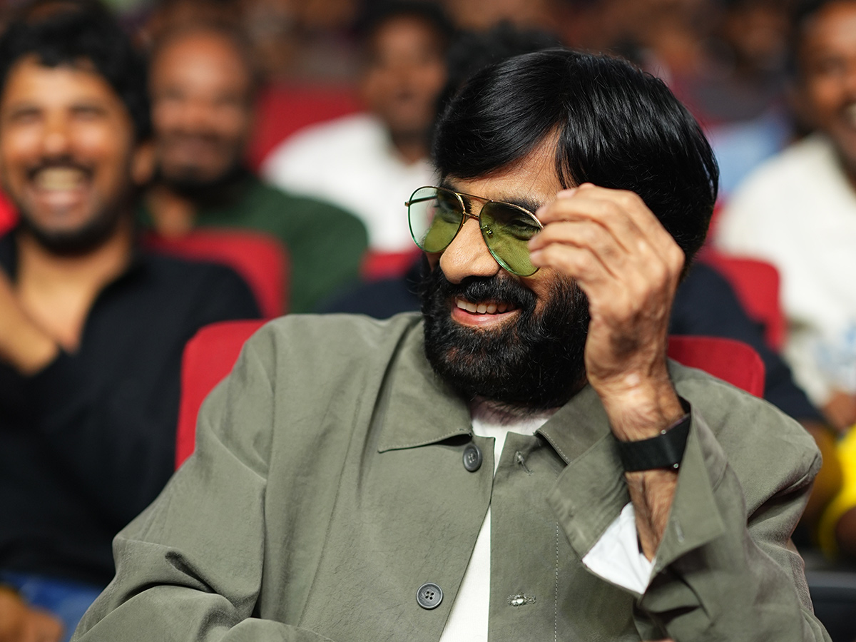 Ravi Teja's Irumudi Movie Pre Release Event Photos17