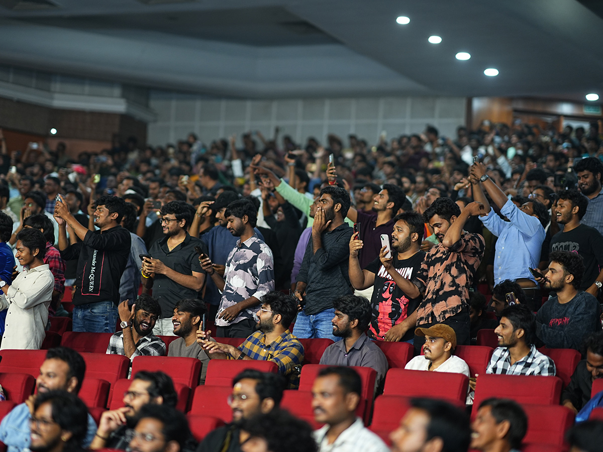 Ravi Teja's Irumudi Movie Pre Release Event Photos5