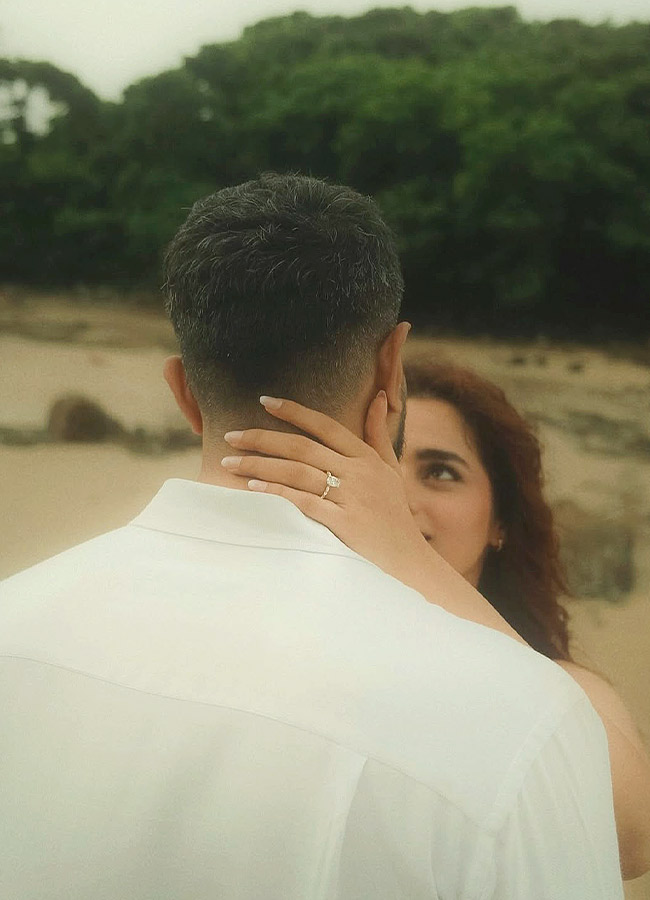 Actress Ayesha Khan Gets Engaged Photos4