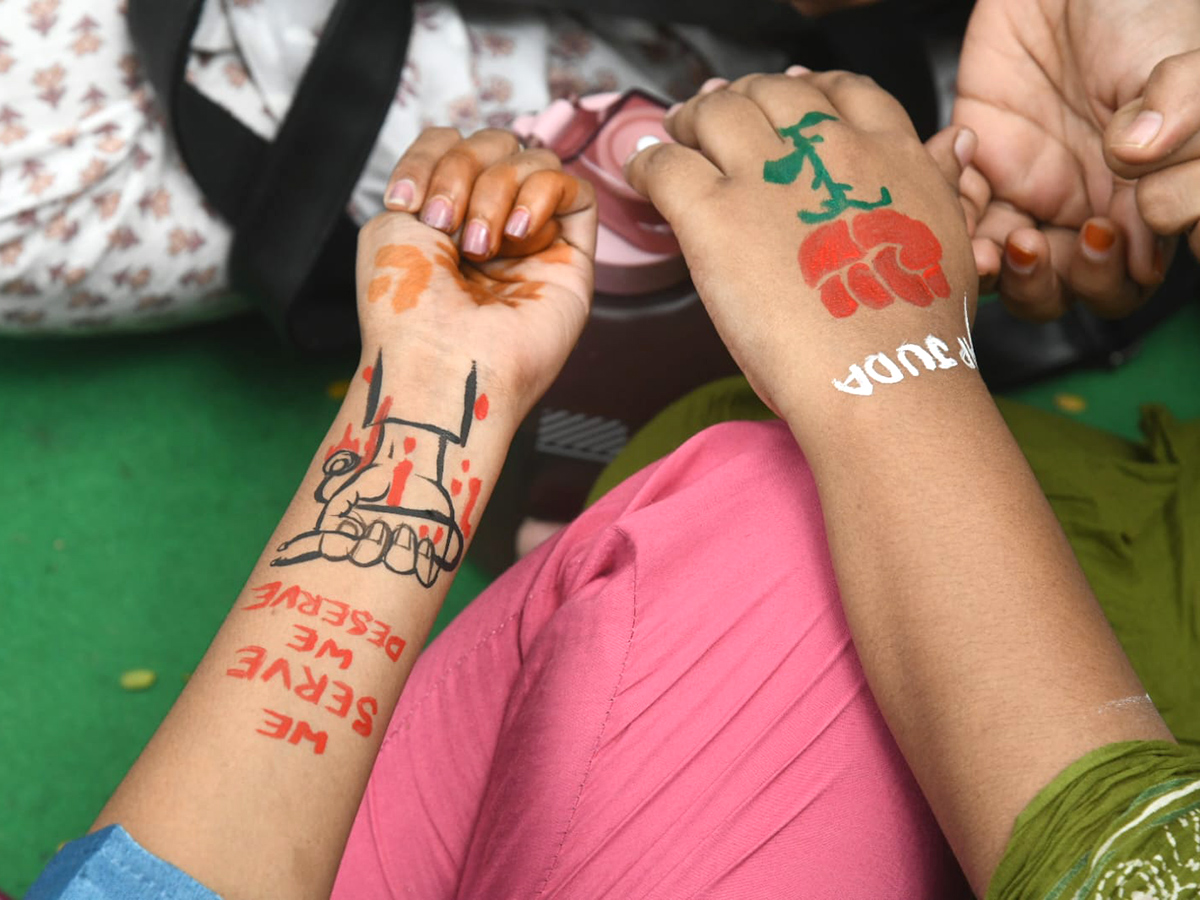 Junior Doctors Protest In Visakhapatnam HD Photos19
