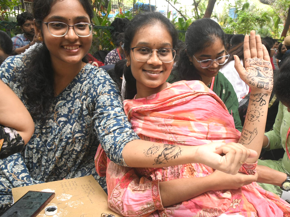 Junior Doctors Protest In Visakhapatnam HD Photos6