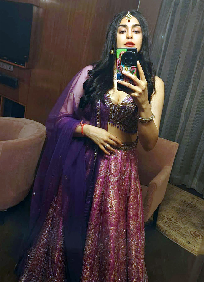 Adah Sharma Shines in Traditional Attire Photos10