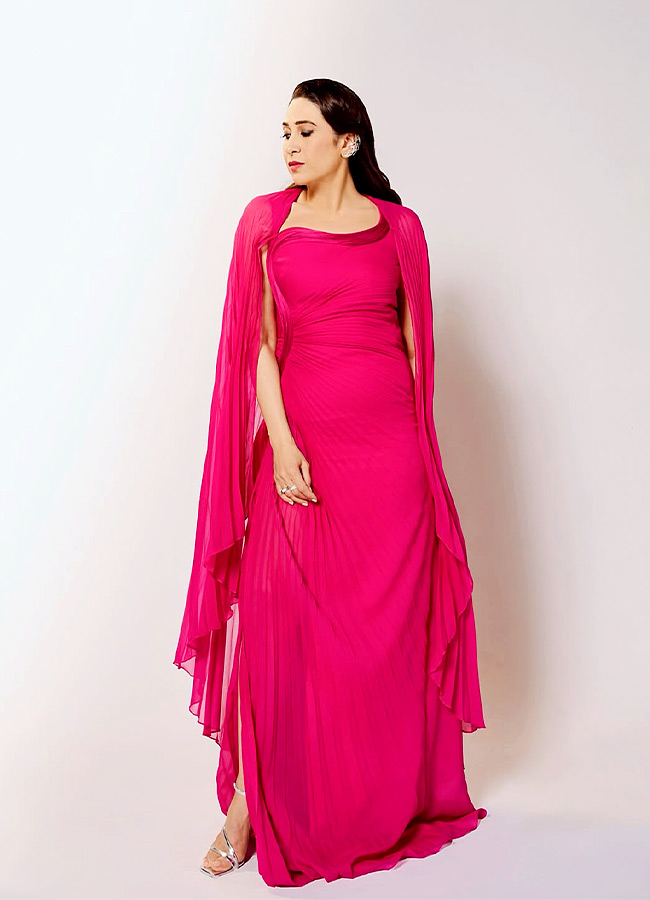 Karishma Gulabi Vibes Look in a Pink Modern Gown Photos3