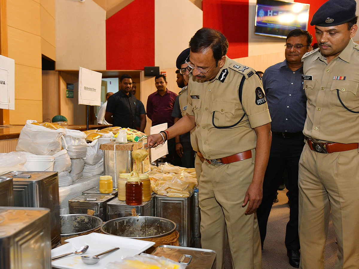 Major Adulteration Racket Busted Photos7