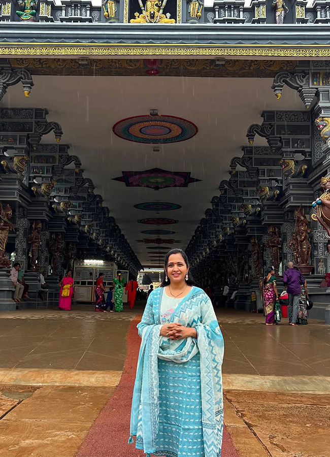 Anchor Lasya and Husband Manjunath Perform Srivari Seva Photos12