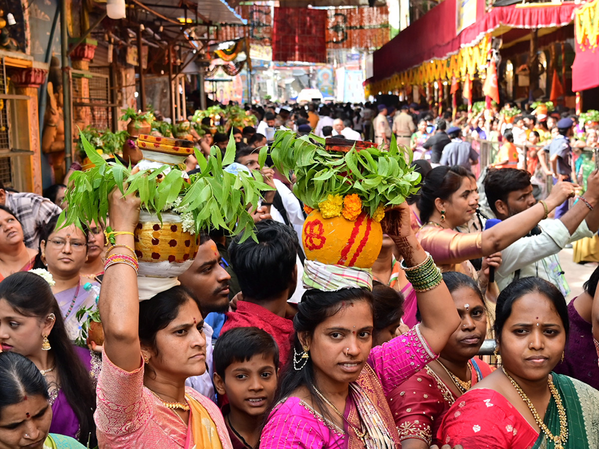 Secunderabad Ujjaini Mahankali Bonalu Photos10
