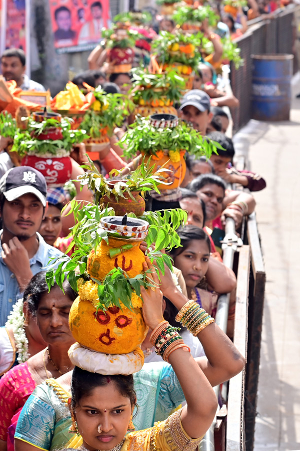 Secunderabad Ujjaini Mahankali Bonalu Photos40