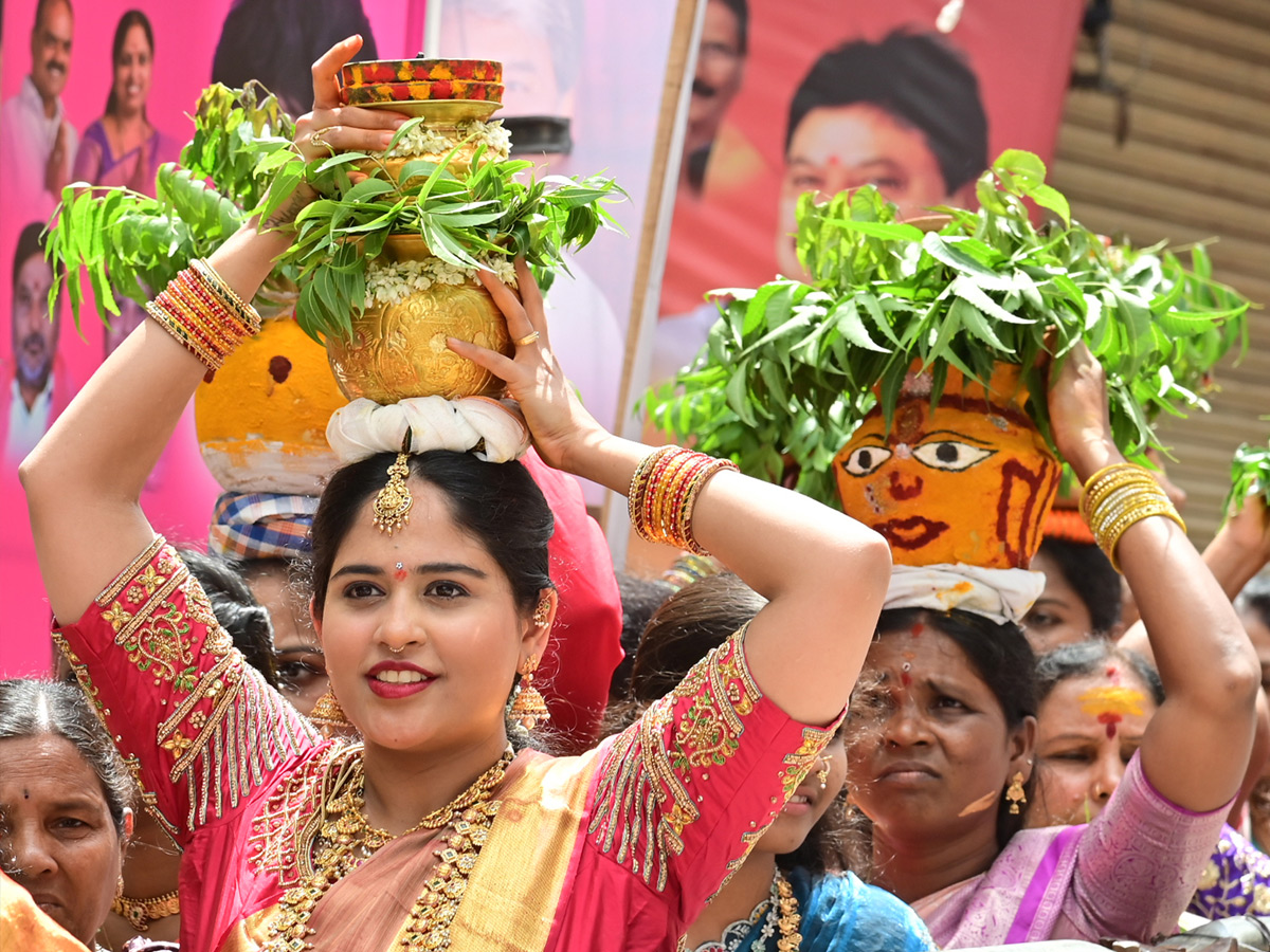 Secunderabad Ujjaini Mahankali Bonalu Photos12