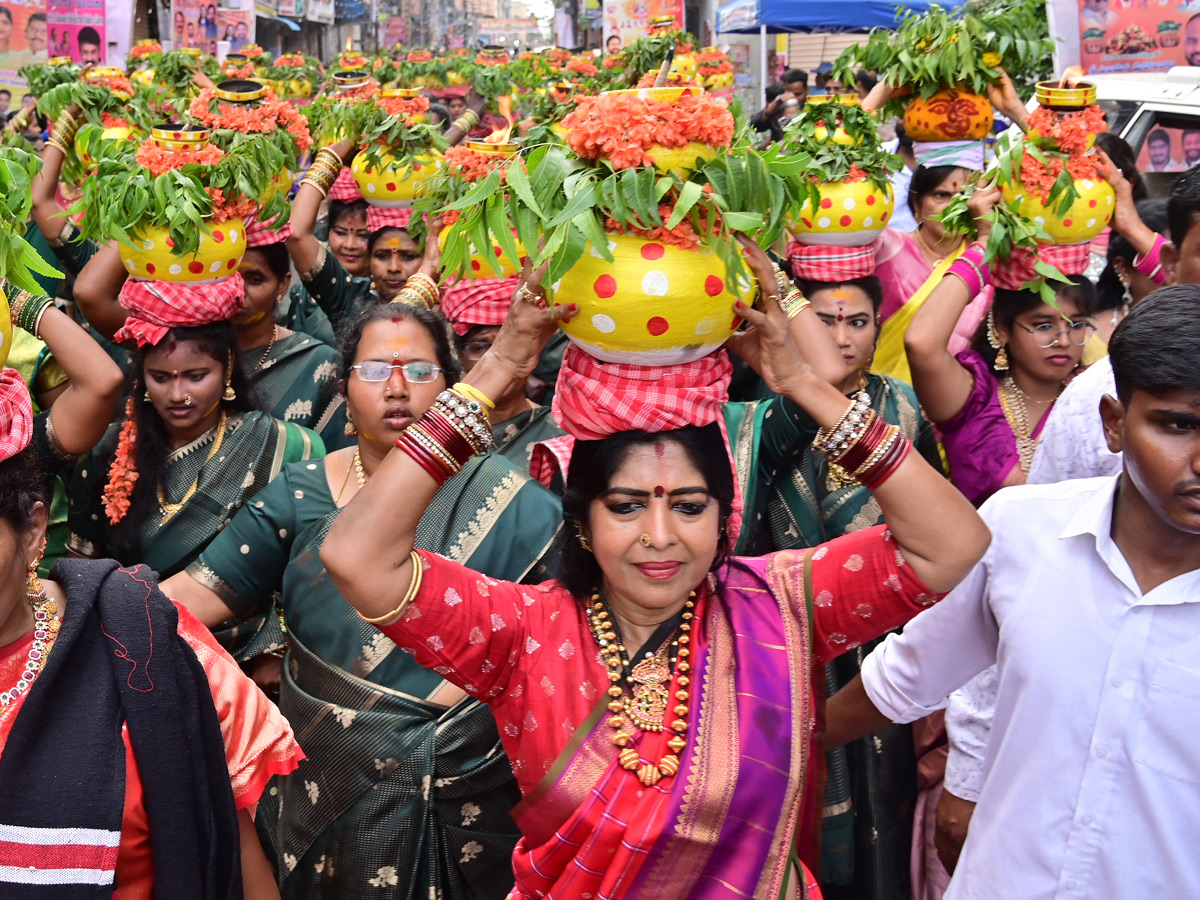 Secunderabad Ujjaini Mahankali Bonalu Photos14