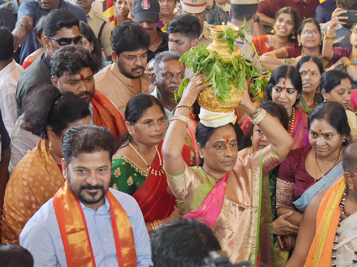Secunderabad Ujjaini Mahankali Bonalu Photos32