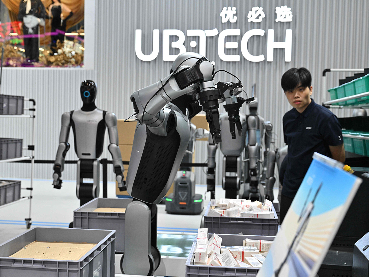 World Robot Conference at Exhibition Centre in Beijing5