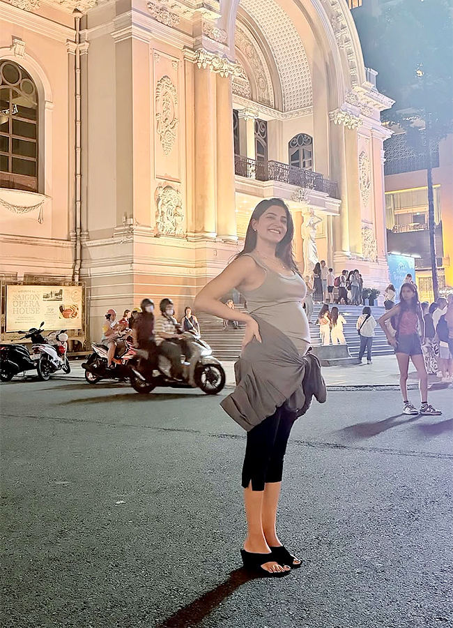 samantha baby bump photos viral13
