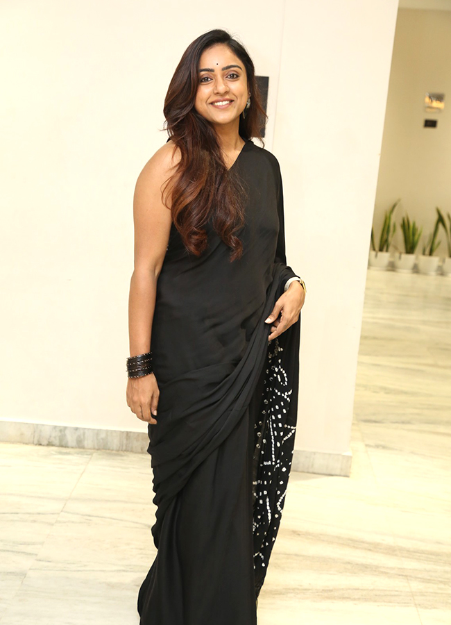 Actress Vithika Sheru Glam Stills From Dharmasthala Niyojakavargam11