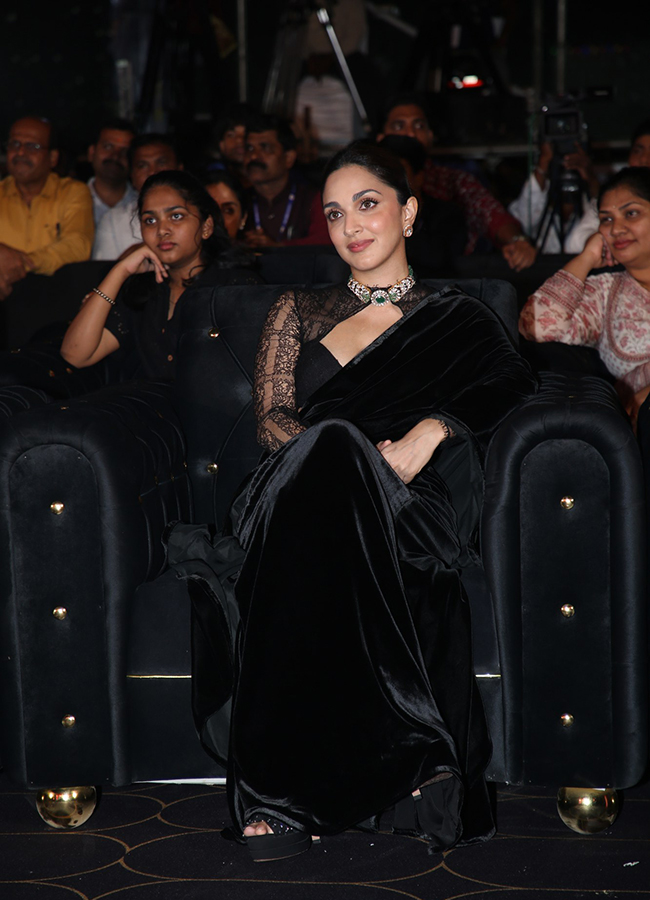 Toxic Pre Release Event in Hyderabad HD Photos16