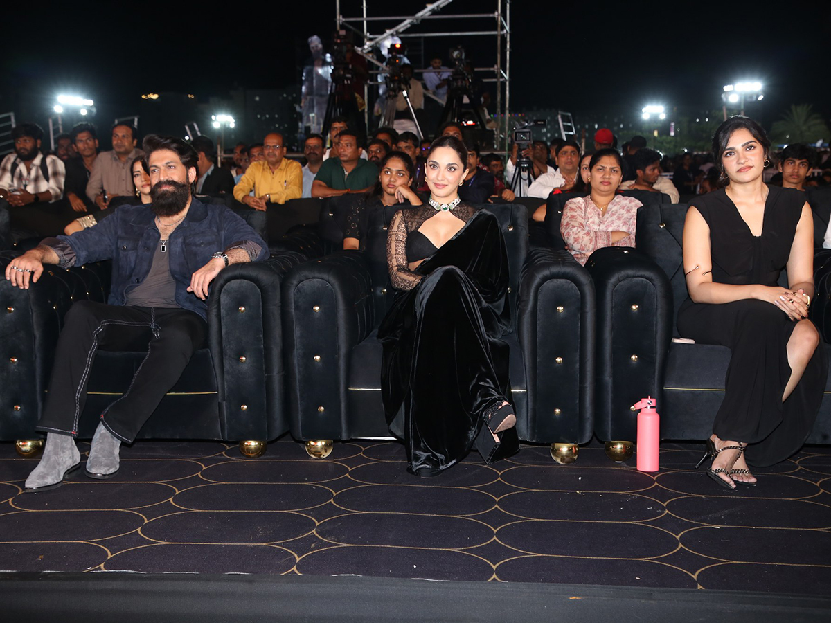 Toxic Pre Release Event in Hyderabad HD Photos27