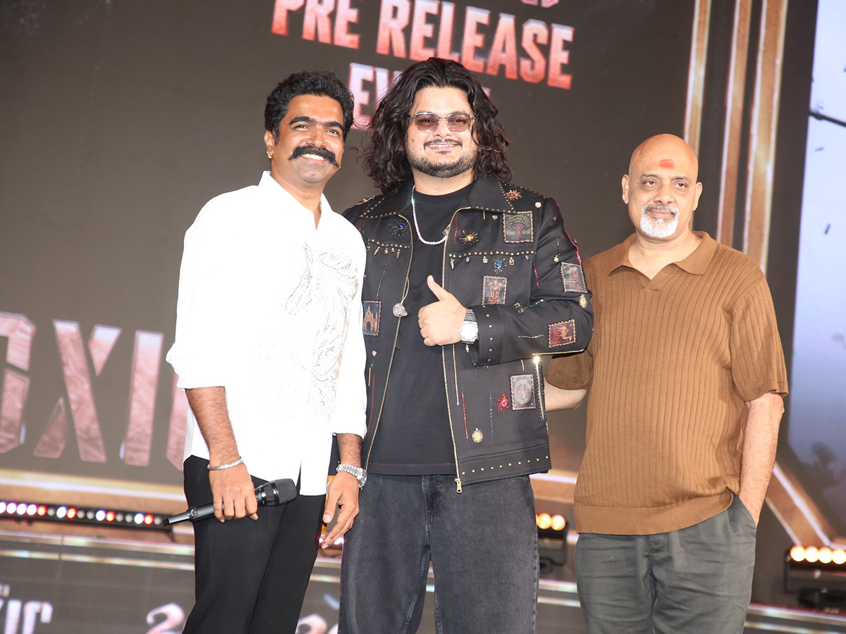 Toxic Pre Release Event in Hyderabad HD Photos30