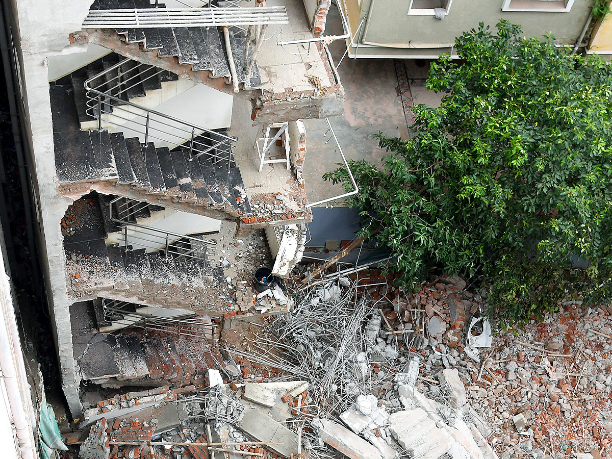 HYDRA Takes Action in Anjaiah Nagar.. (Photos)3