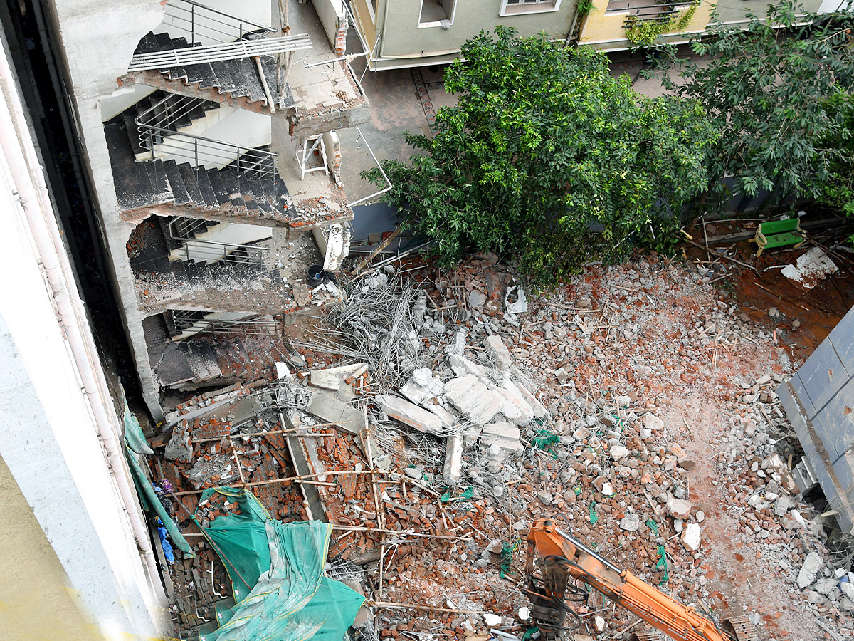 HYDRA Takes Action in Anjaiah Nagar.. (Photos)4