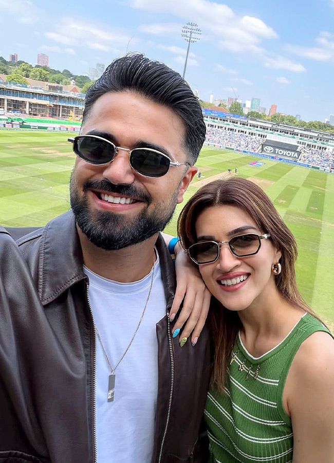 Kriti Sanon’s Happy Moments (Photos)6