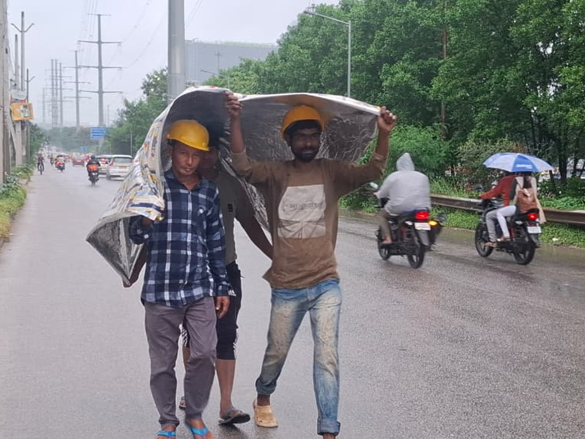 From Drizzles to a Flood Photos4