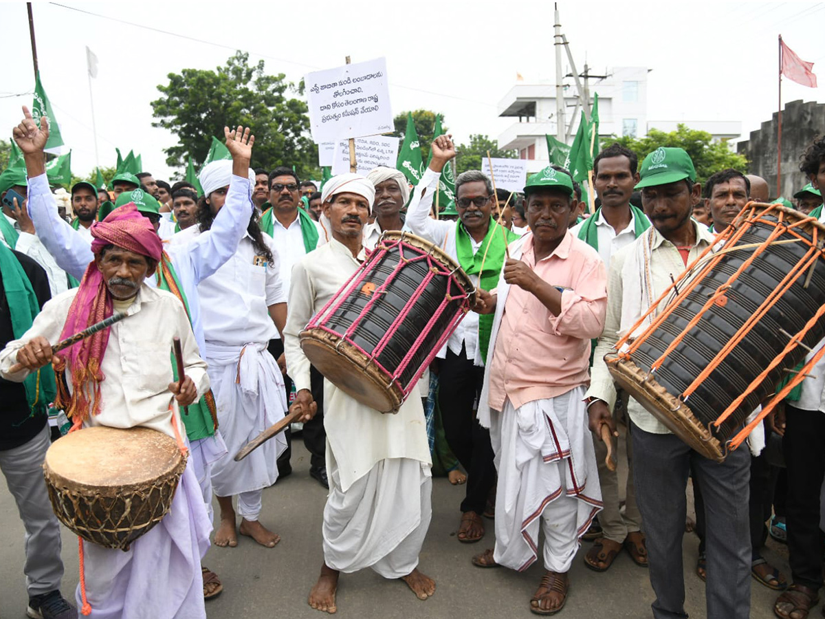 Tribals turn out in large numbers to lay siege to the ITDA2