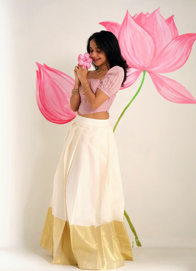 Anagha Maya Ravi Shines in Stunning Beauty Photos4