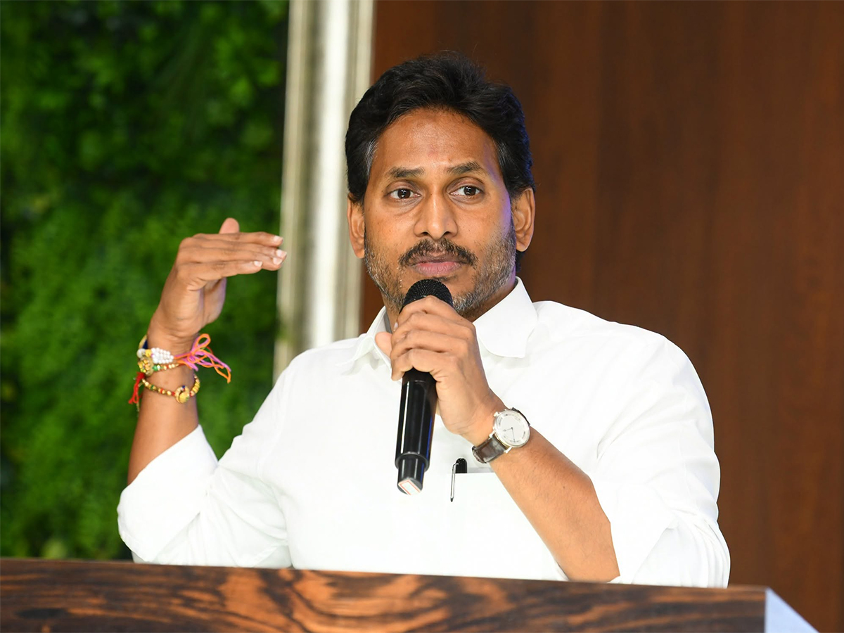 YS Jagan Key Instructions to YSRCP Leaders Local Body Elections4