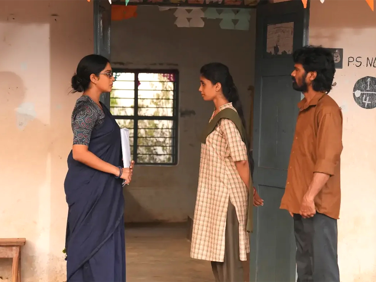 irumudi movie Gayatri Beautiful HD Photos7