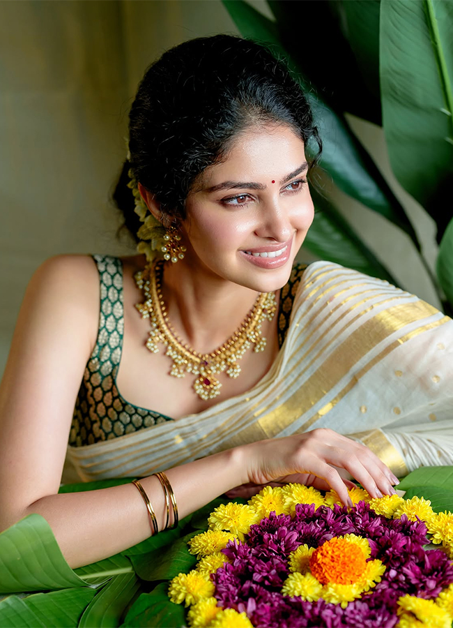 Actress Manasa Varanasi Onam Festival 2026 Special Photos7