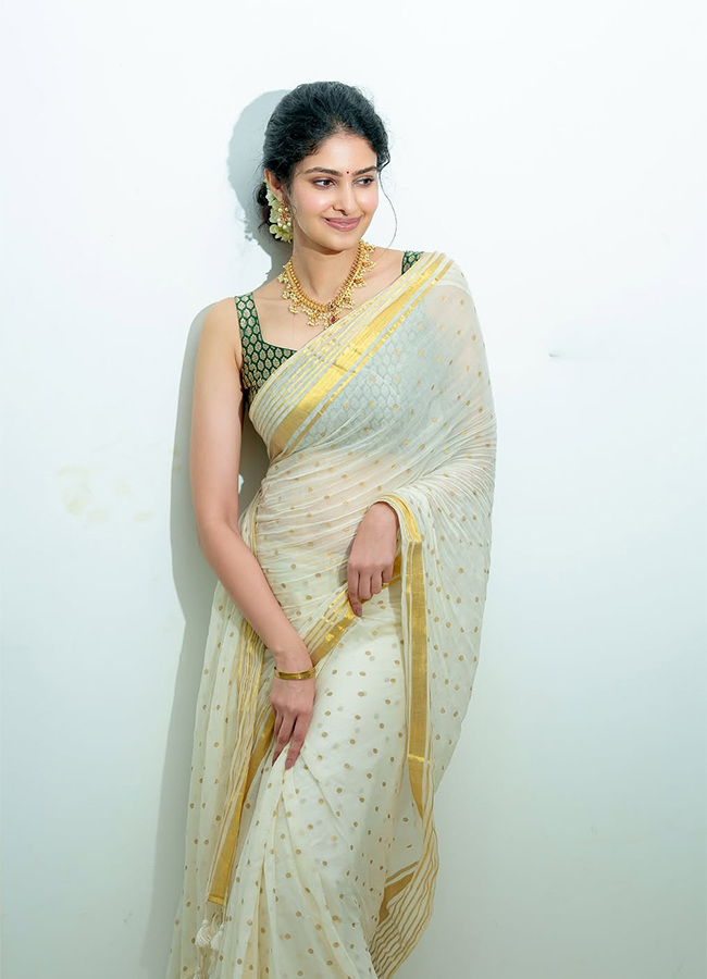 Actress Manasa Varanasi Onam Festival 2026 Special Photos9