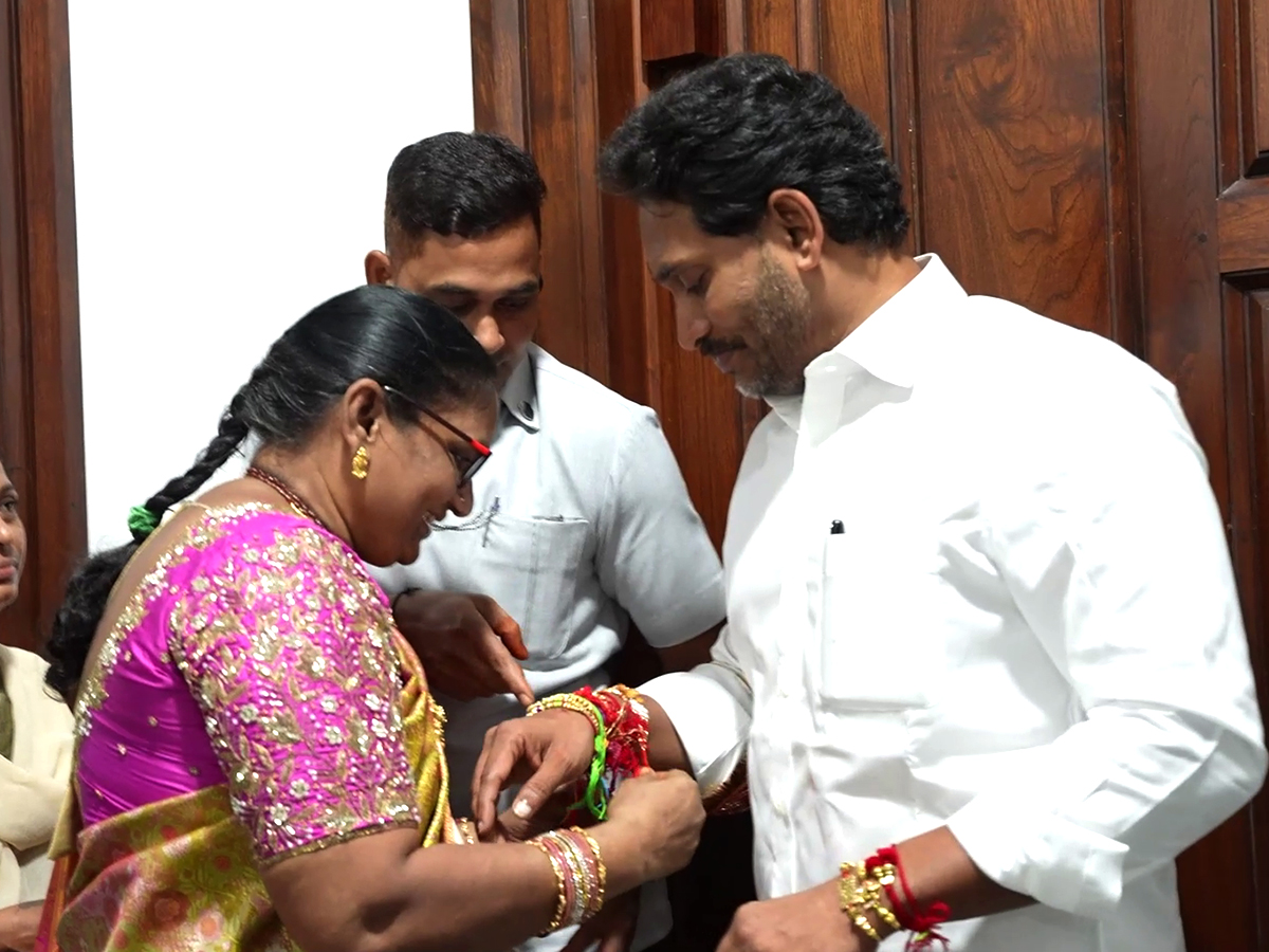 YSRCP Women Leaders Tied Rakhi To YS Jagan At Tadepalli Office Photos29
