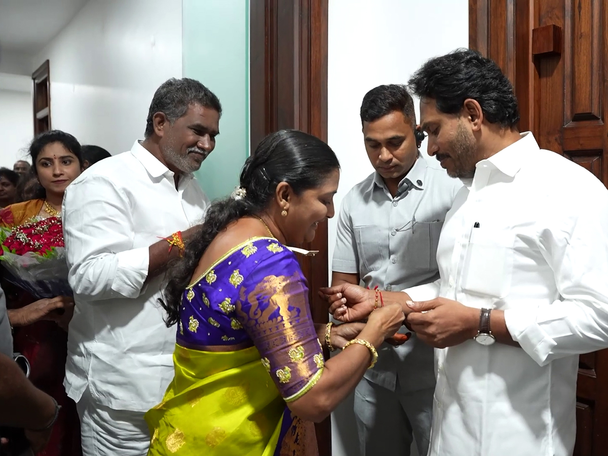 YSRCP Women Leaders Tied Rakhi To YS Jagan At Tadepalli Office Photos13