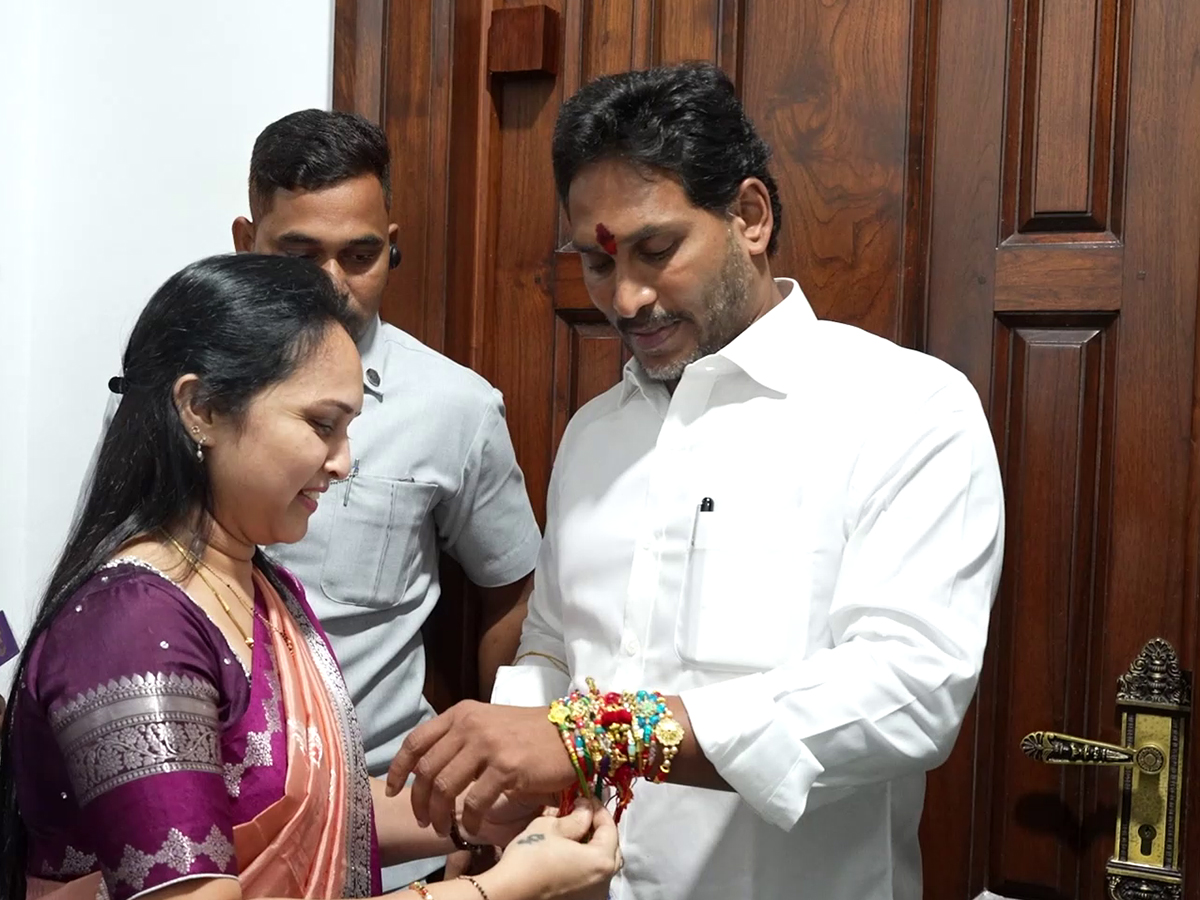 YSRCP Women Leaders Tied Rakhi To YS Jagan At Tadepalli Office Photos9