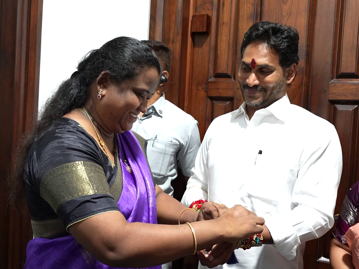 YSRCP Women Leaders Tied Rakhi To YS Jagan At Tadepalli Office Photos10