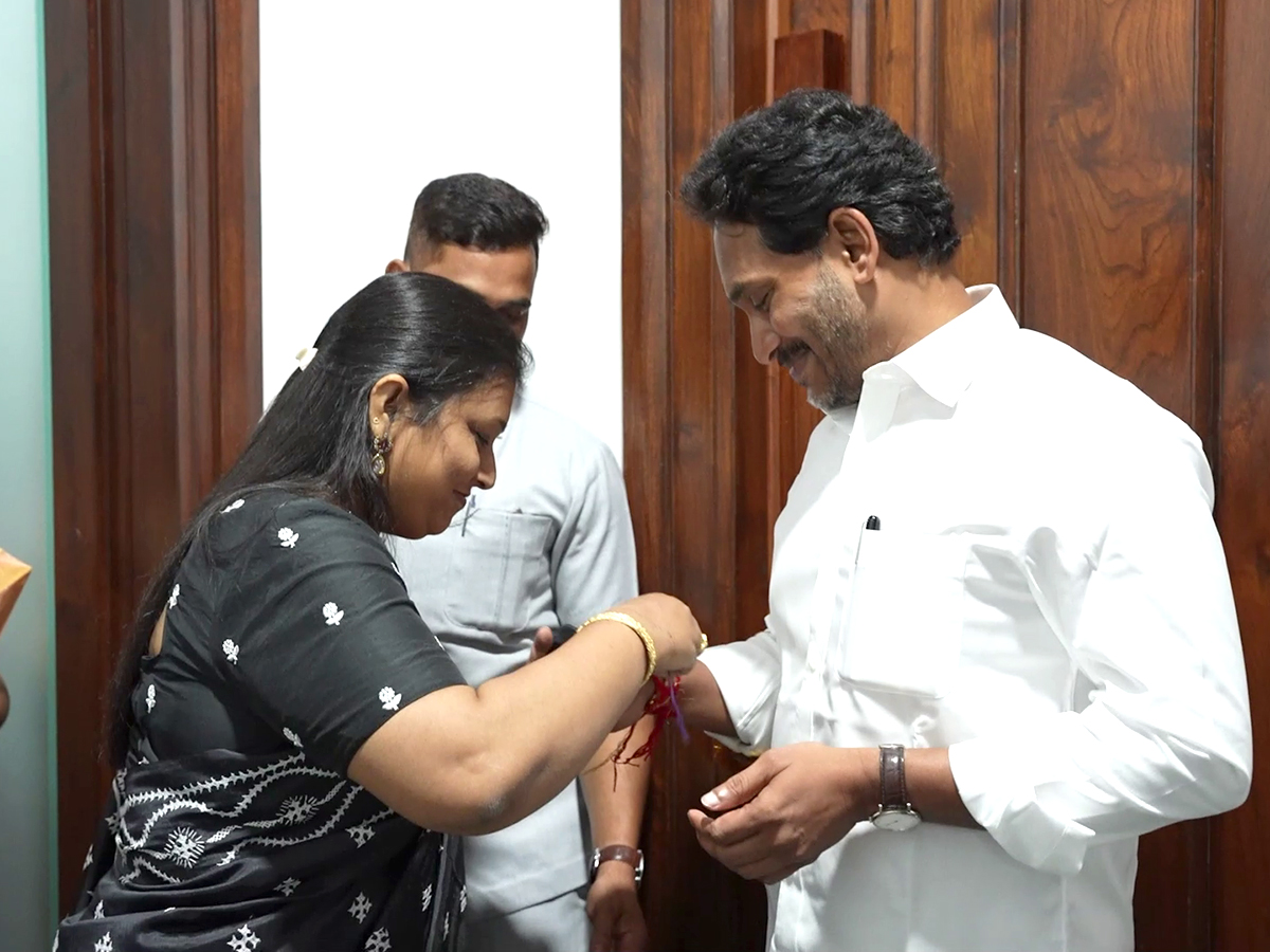 YSRCP Women Leaders Tied Rakhi To YS Jagan At Tadepalli Office Photos16