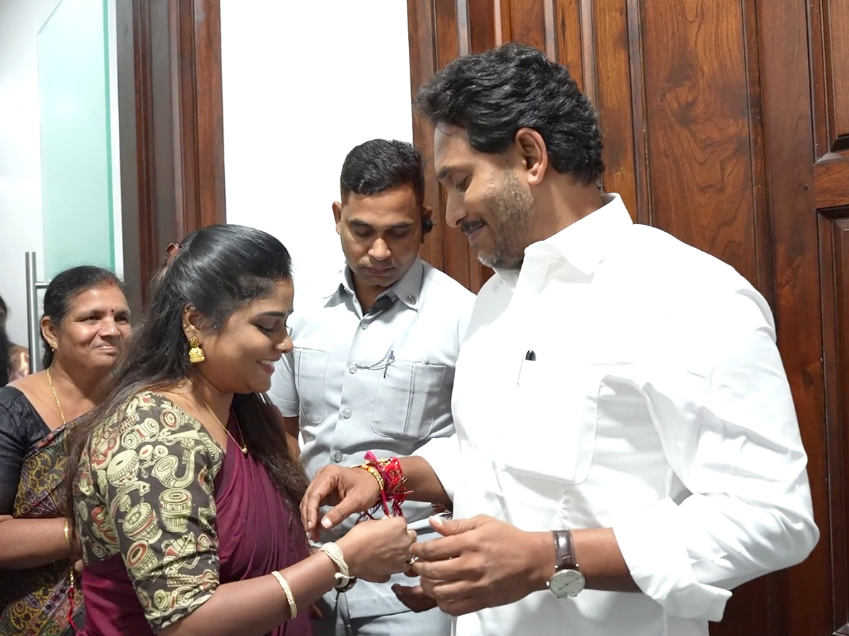 YSRCP Women Leaders Tied Rakhi To YS Jagan At Tadepalli Office Photos19