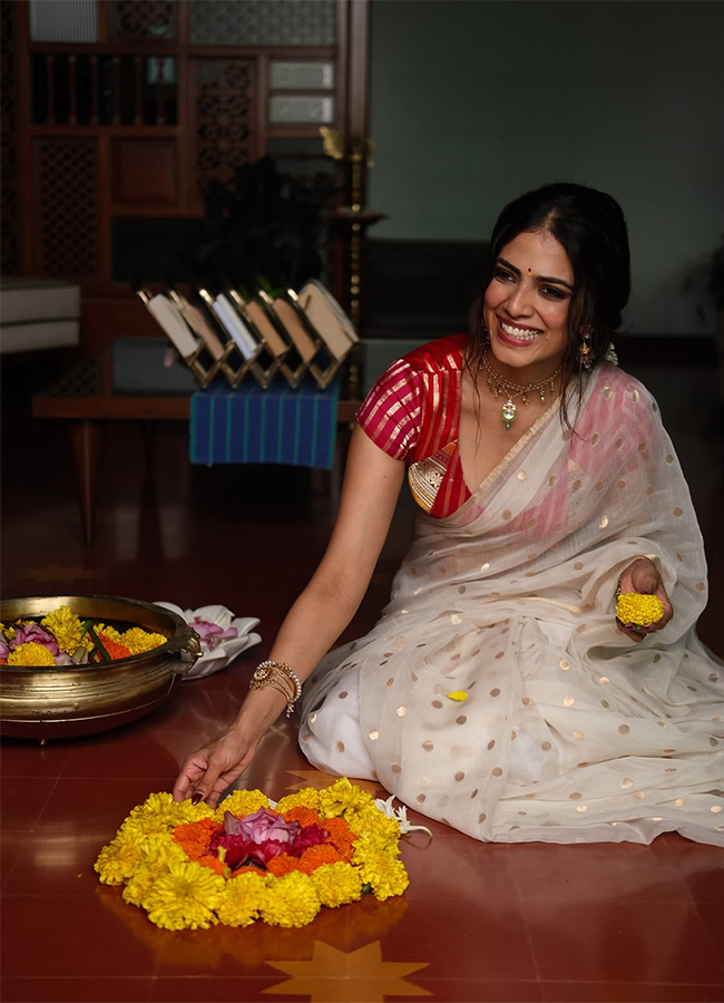 Malavika Mohanan Onam Celebrations 2026 Viral Photos6