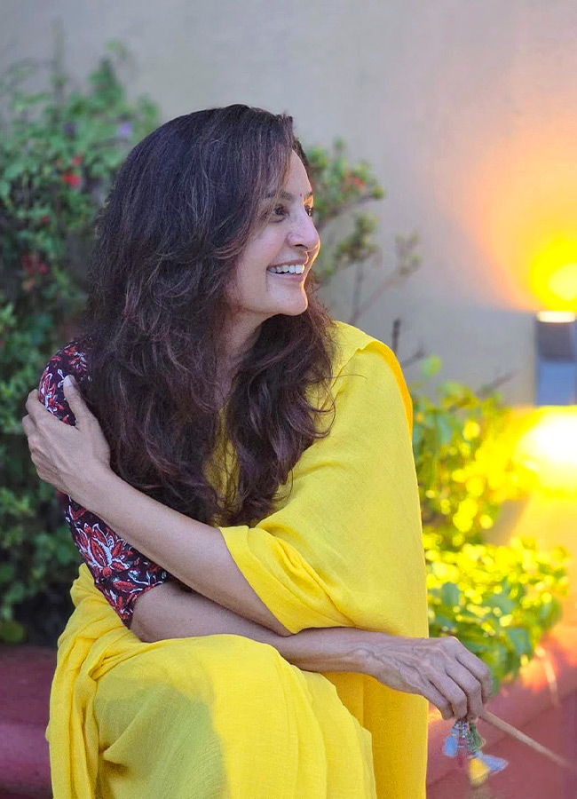 Manju Warrier Stuns in Traditional Attire Photos12