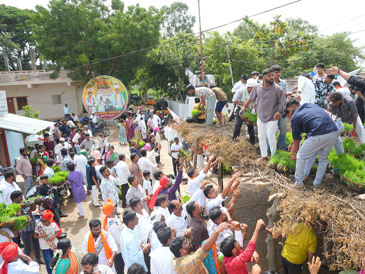 Teej celebrations reach a fever pitch in Ranga Reddy10