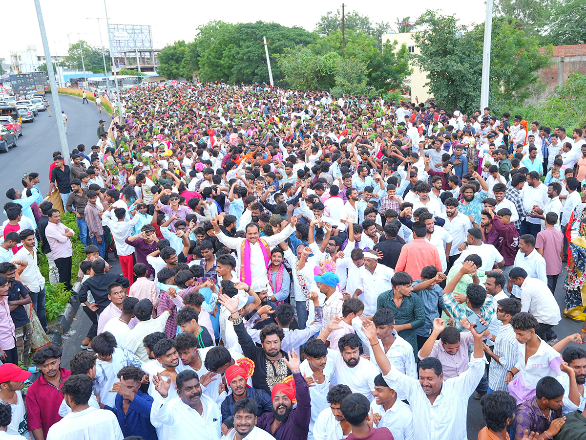 Teej celebrations reach a fever pitch in Ranga Reddy3