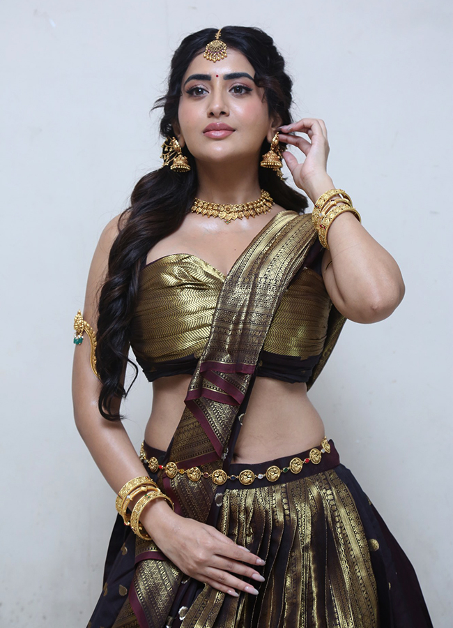Actress Rashi SIngh At Rambha Urvasi Menaka Movie Photos11
