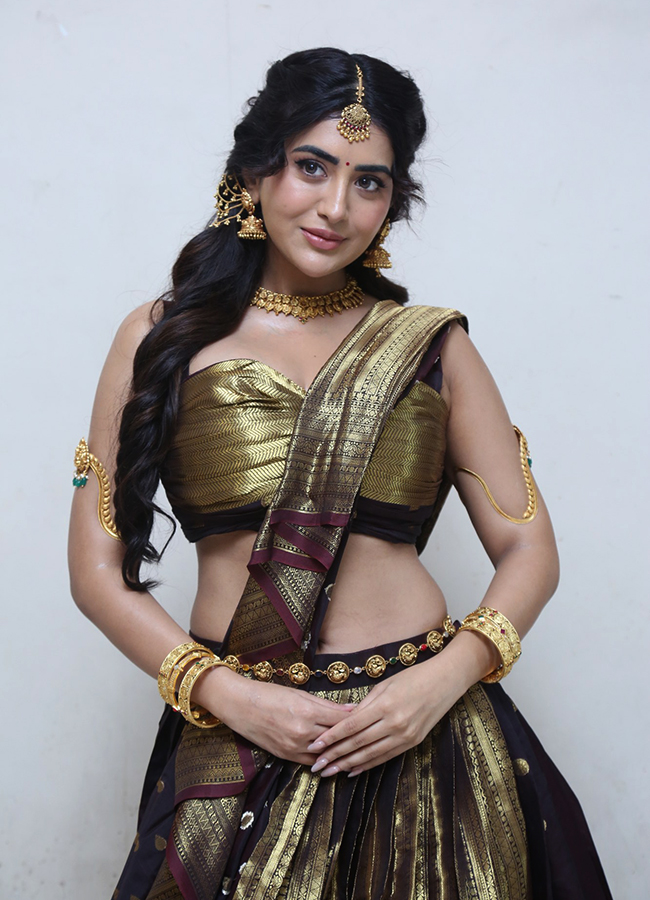 Actress Rashi SIngh At Rambha Urvasi Menaka Movie Photos12