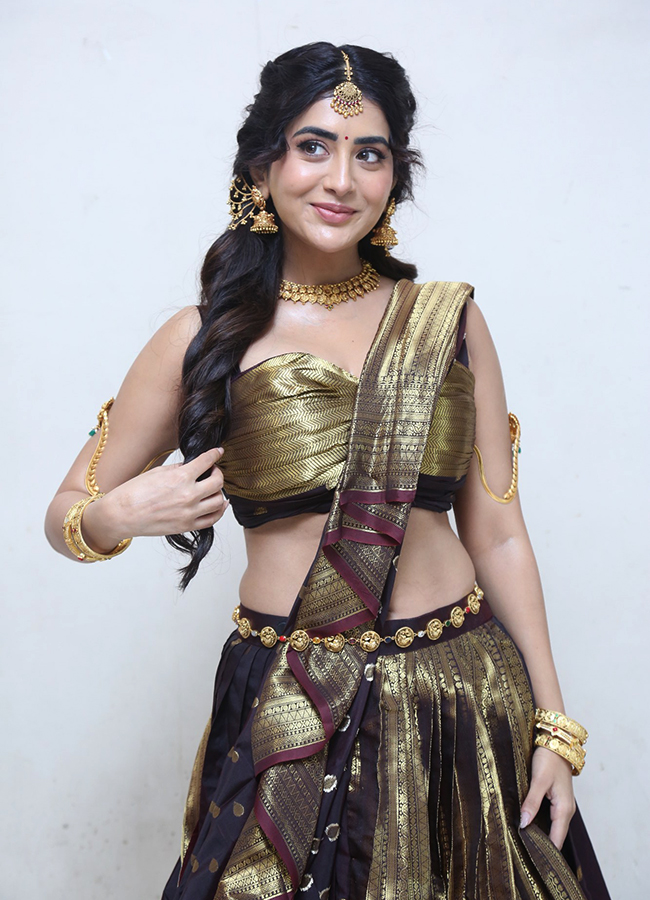 Actress Rashi SIngh At Rambha Urvasi Menaka Movie Photos7