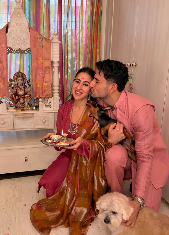 Raksha Bandhan Special: Celebrities Tied Rakhi Photos28