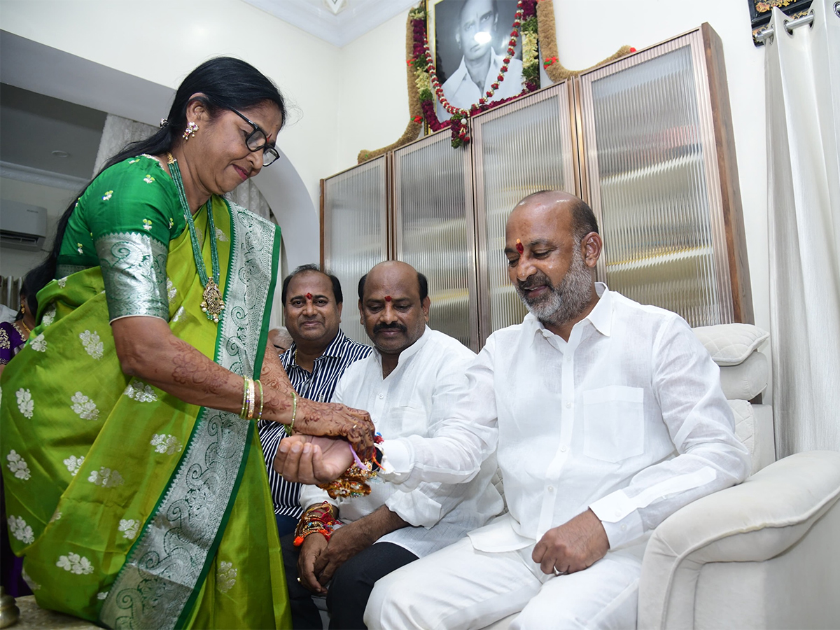 Raksha Bandhan Special: Celebrities Tied Rakhi Photos11
