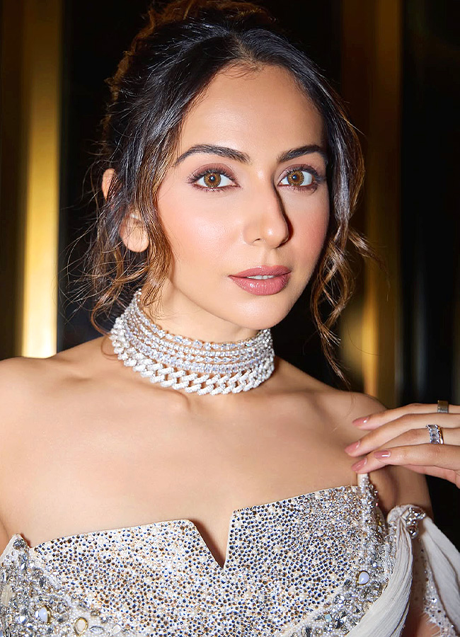 Rakul Preet Singh Shines in a Dazzling Diamond Dress  Stunning Photos2